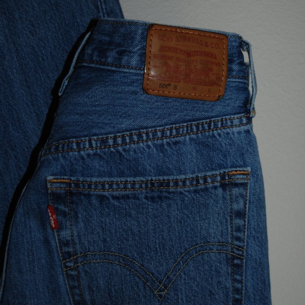 levi's jeans size 25